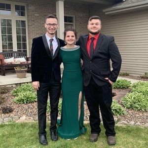 Meet your Posher, Alison